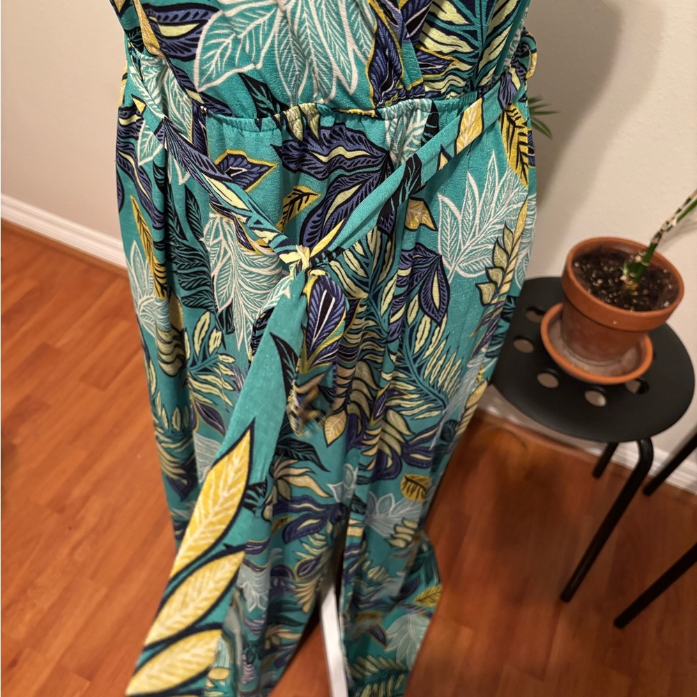 Tropical Leaf Print Maxi Dress - Picture 5 of 5